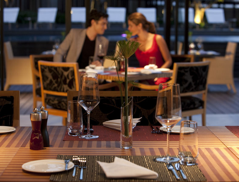 Oaks Bangkok Sathorn Aparthotel Exterior photo